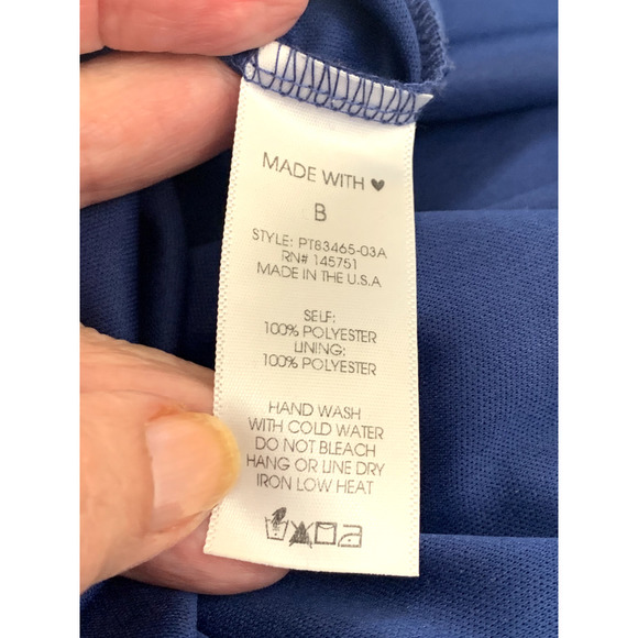 ARULA Floral V-Neck Blouse - Navy and Pink - Picture 5 of 5